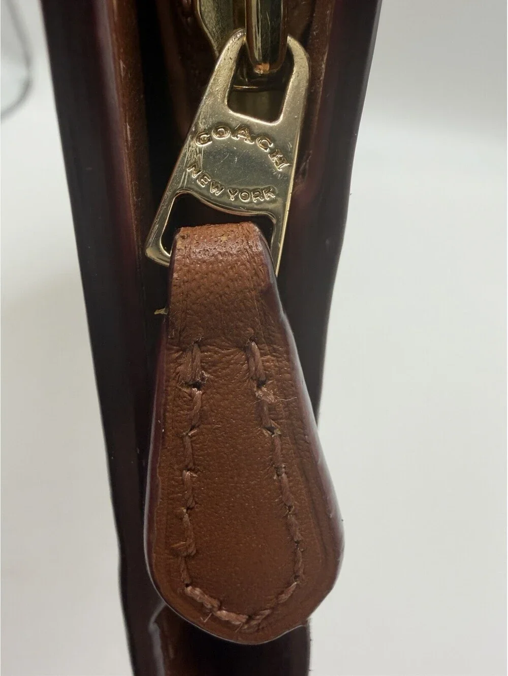Coach Leather Wallet Brown Leather With Zipper And Gold Logo
